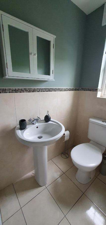 Tully View House *